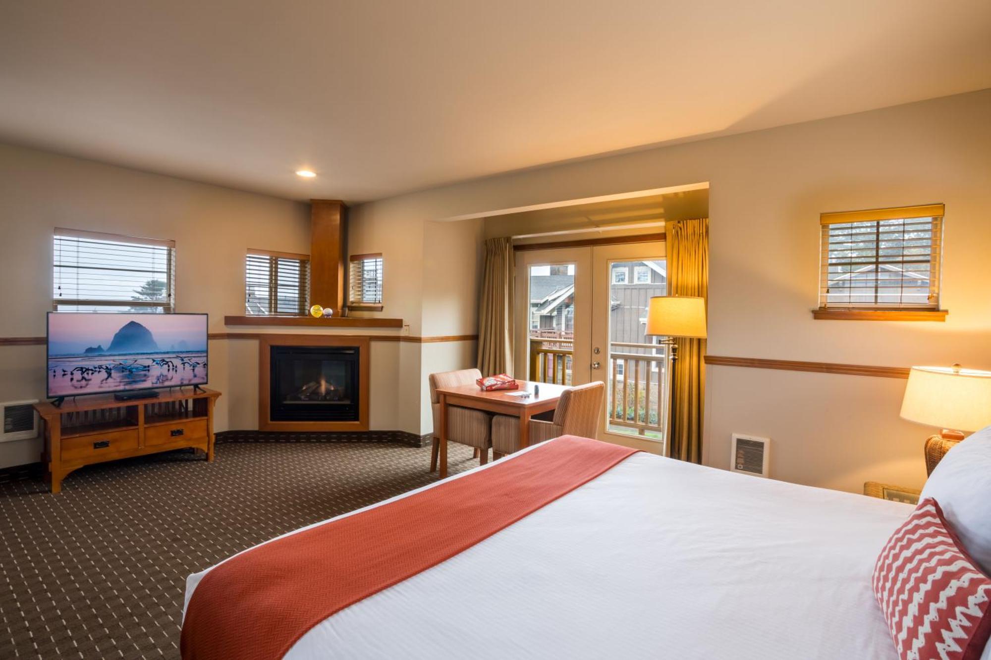 Classic King Room, 2nd Floor, Non - Pet,1500018535:JPEG