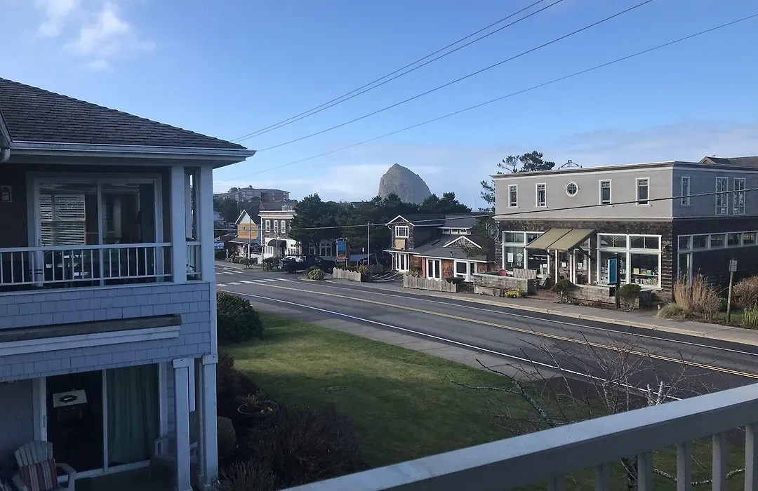 Sea Breeze Court-1