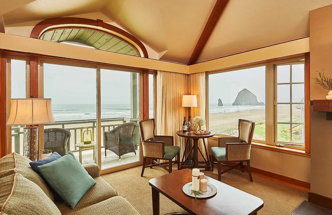 Stephanie Inn-1