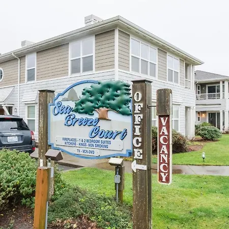 Sea Breeze Court-2
