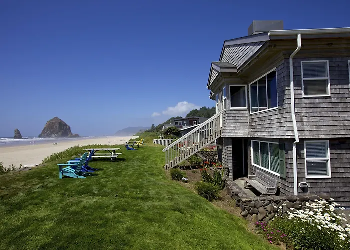Sea Sprite At Haystack Rock Hotel Cannon Beach