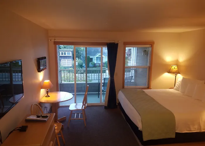Sea Breeze Court Hotel Cannon Beach